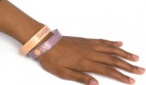 Le bracelet anti coup de soleil